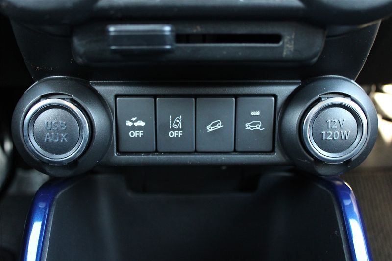 Suzuki Ignis 1,2 i  4x4,COMFORT,VÝHŘEVY - fotka 16 z 39