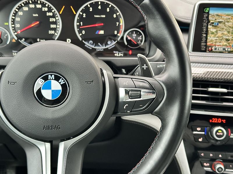 BMW X6 M - fotka 12 z 27