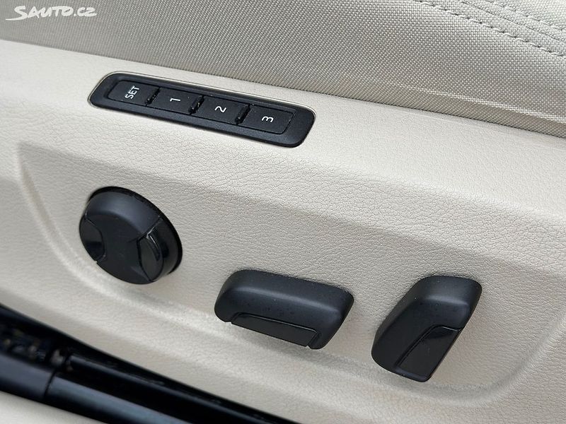 Škoda Superb (2020) 2.0 TDi 110kw/STYLE/tažné - fotka 17 z 27