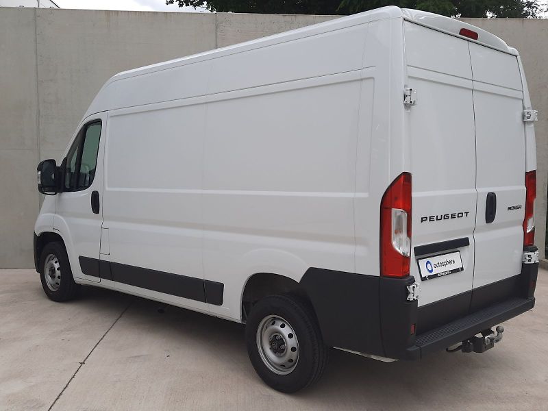 Peugeot Boxer (2025) FG 3000 L2H2 BHDi 140k MAN6 - fotka 3 z 9