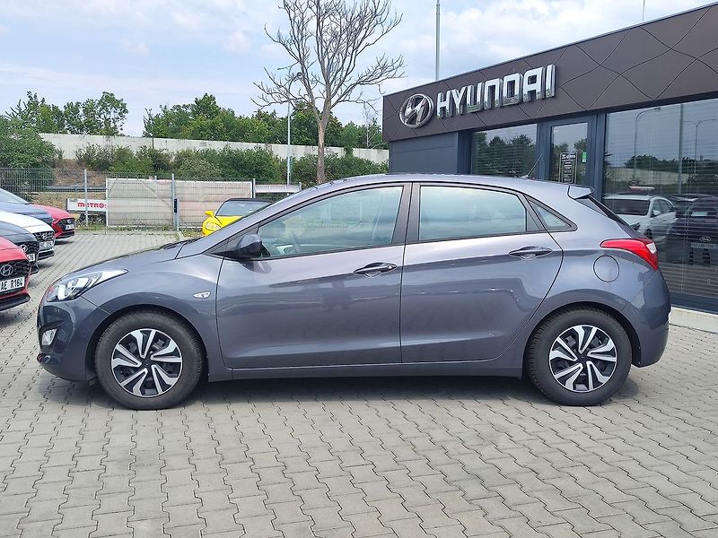 Hyundai i30 1.6 CRDI/81kW - fotka 8 z 24