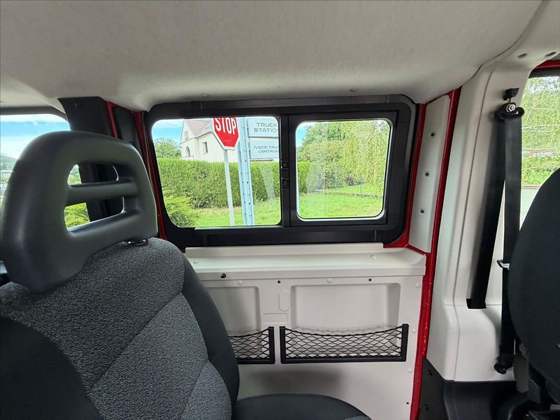 Fiat Ducato 2,3  2,3 9 MÍST - fotka 13 z 36