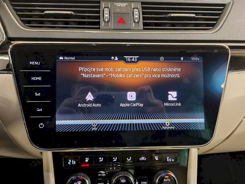 Škoda Superb (2024) iV 1.4 TSI 160 kW DSG L&K - fotka 14 z 29
