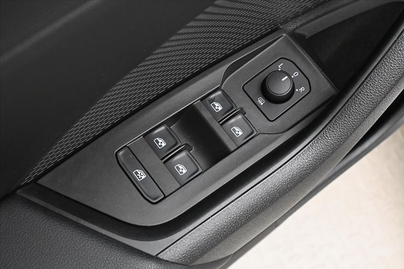 Škoda Octavia 2,0 TDI 110kW DSG Ambition Zár - fotka 24 z 29