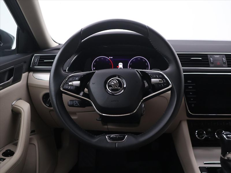 Škoda Superb 2,0 TDI 147kW DSG 4x4 L&K DPH - fotka 15 z 32