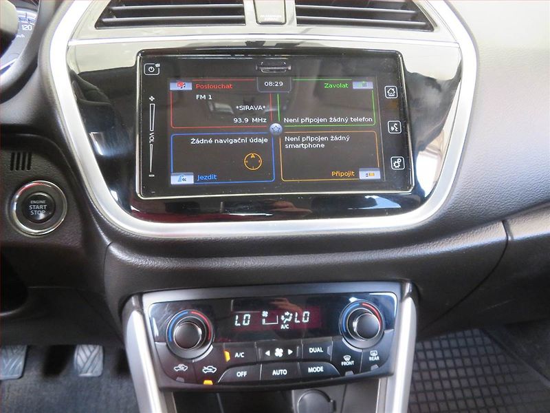 Suzuki SX4 S-Cross (2018) Premium 1.0 BoosterJet - fotka 12 z 16