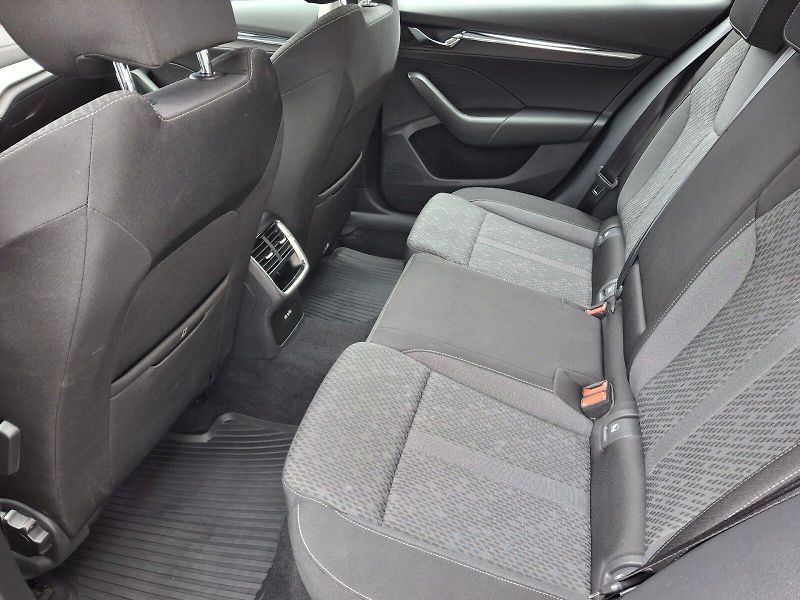 Škoda Octavia (2021) Combi Style Plus DSG 2,0TDi 11 - fotka 7 z 35