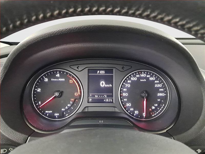 Audi A3 (2015) S-Line 1.6 TDI, Automat - fotka 11 z 20
