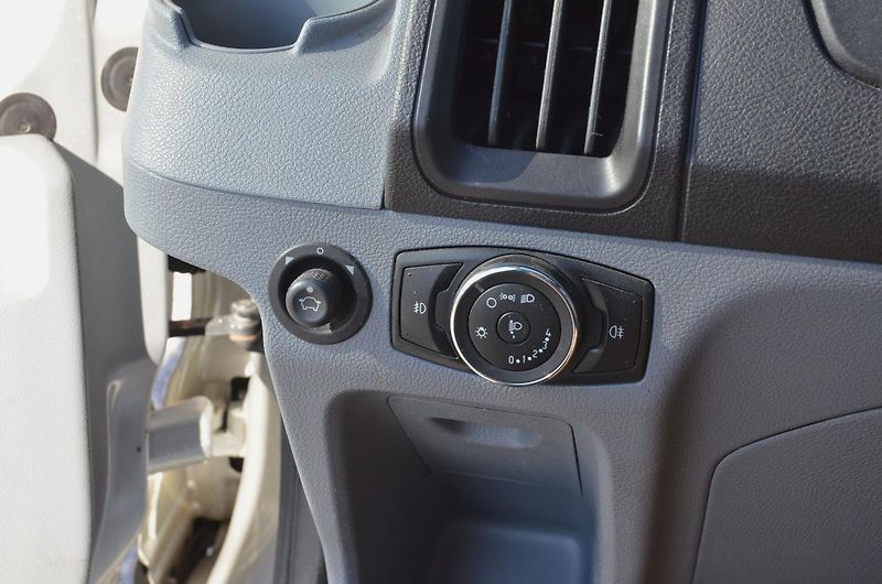 Ford Transit (2018) L3H2 2.0 TDCi / KLIMA / NAVI - fotka 21 z 34