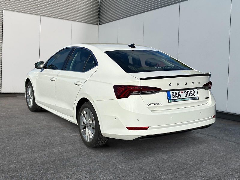 Škoda Octavia (2022) STYLE 1.5e-TEC 110kW DSG CZ - fotka 4 z 11
