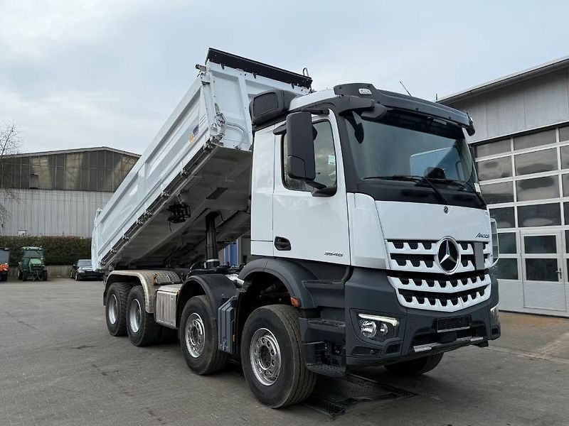 Mercedes-Benz (2025) Arocs 3548 8x4 Bordmatik - fotka 2 z 18