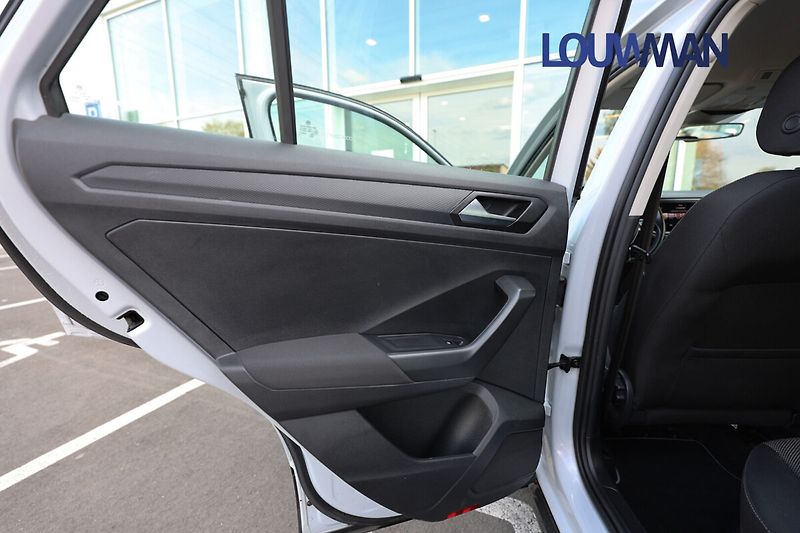 Volkswagen T-Roc Design 1.5 TSI DSG7 - fotka 19 z 26