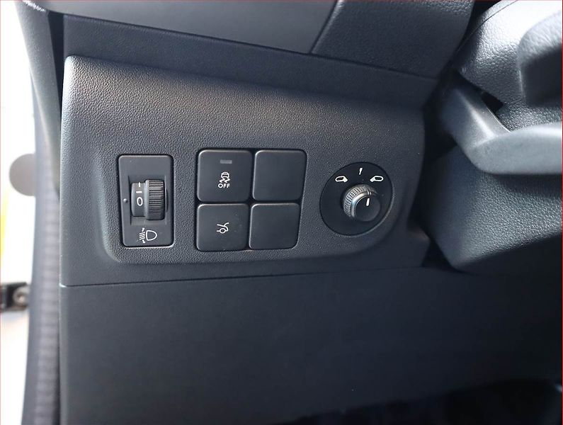 Peugeot 301 (2019) 1.2 PureTech, Serv.kniha - fotka 15 z 16