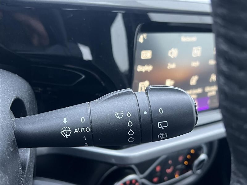 Renault Twingo 1,0 i,Navi,Výhřev sed., - fotka 15 z 24