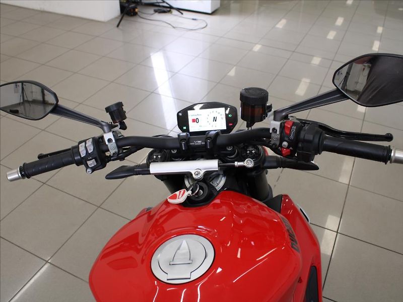 Ducati Ostatní StreetFighter V2 1.maj.ČR   1, - fotka 6 z 11