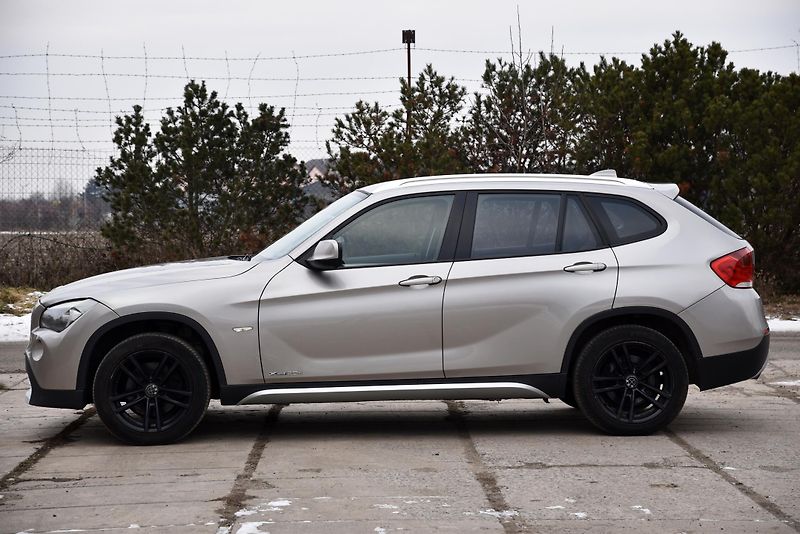 BMW X1 xDrive20d,KŮŽE,NAVI,TEMP,KLIMA - fotka 5 z 50
