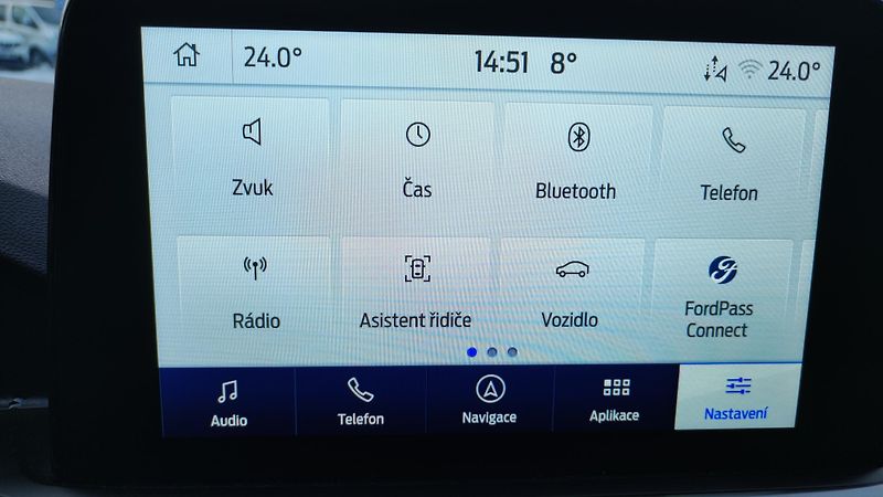 Ford Kuga (2022) 1,5 EBlue 88kWTitanium,Aut.8st - fotka 16 z 32