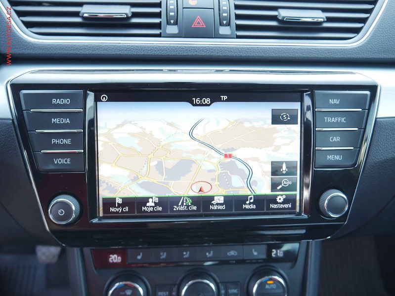 Škoda Superb (2017) 2.0TDi, 2.maj,ČR, Bixen, navi - fotka 11 z 15
