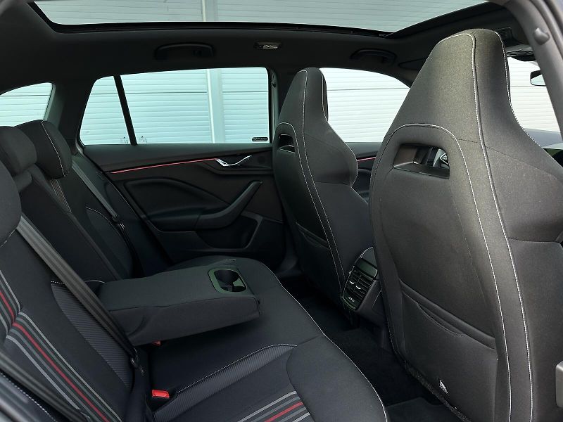 Škoda Scala 1.0TSi Monte Carlo 116PS Matri - fotka 37 z 38