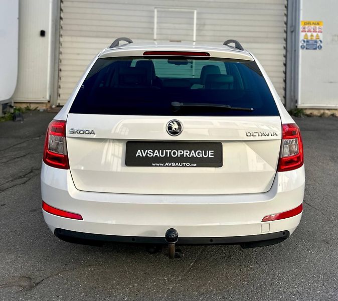 Škoda Octavia (2014) 2.0 TDI 110 KW DSG ACC TAZNE - fotka 5 z 37
