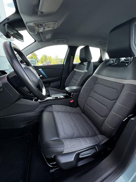 Citroën ë-C4 100kW 50kWh Feel 1.Maj DPH - fotka 6 z 23