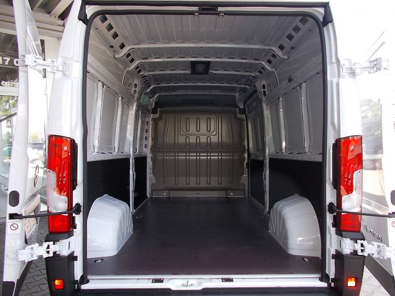 Opel Movano (2026) Van 3500 L3H2 2.2 CDTi 140k 6- - fotka 12 z 29