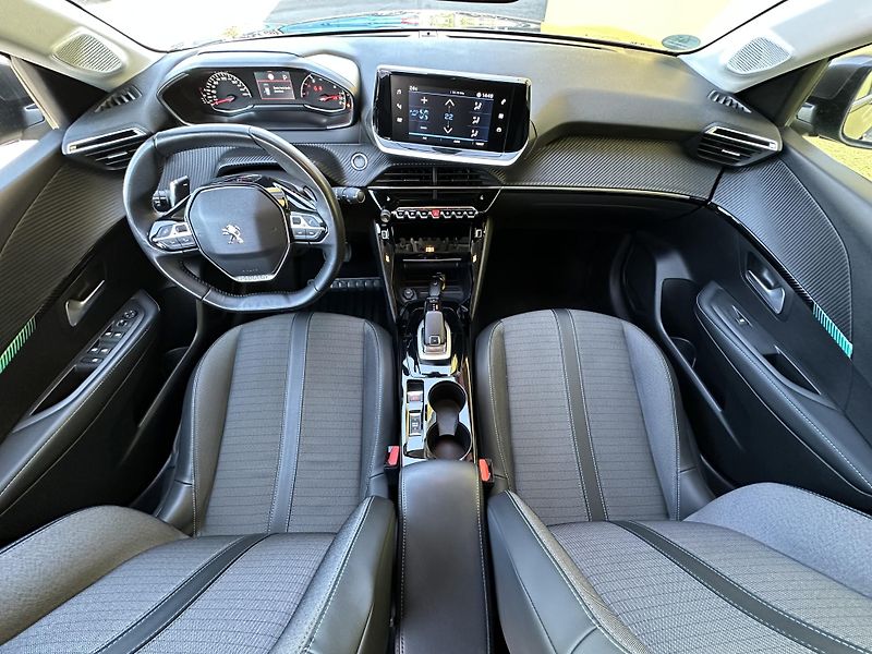 Peugeot 208 (2021) 1.2 PureTech ALLURE *AUTOMAT  - fotka 10 z 41