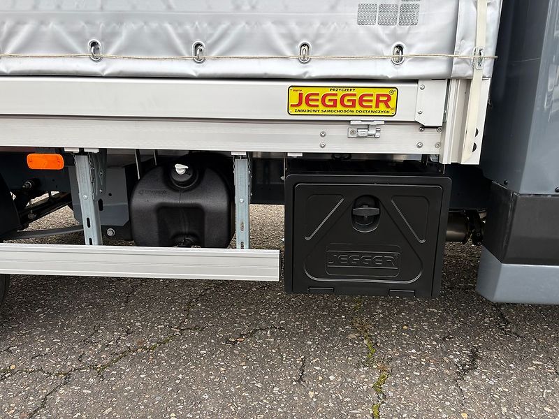 Renault Master (2026) 170k AUT, 8EP, Spojkar, 2lůžka - fotka 25 z 26