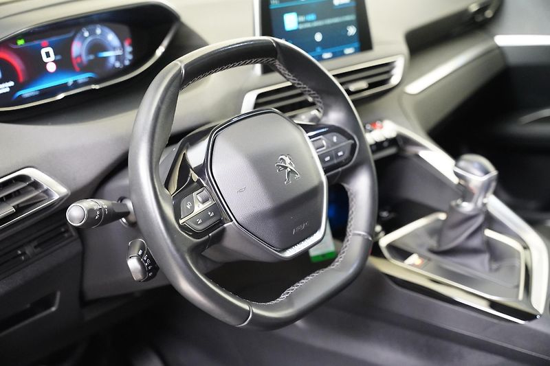 Peugeot 3008 - fotka 13 z 26