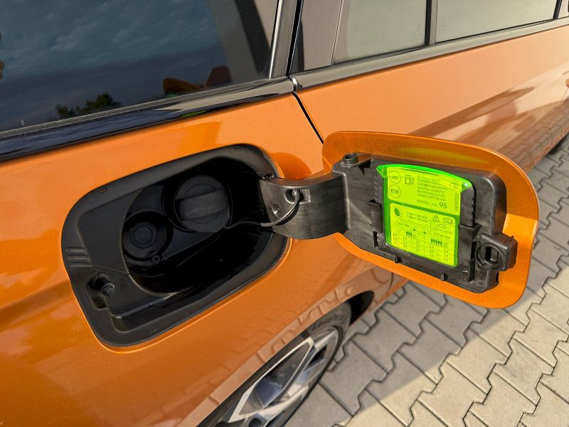 Škoda Octavia (2022) Combi RS 2,0 TSI 180 kW 7-stup - fotka 14 z 27