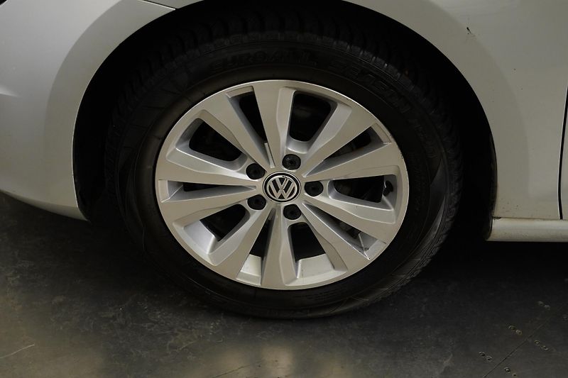 Volkswagen Golf - fotka 10 z 26