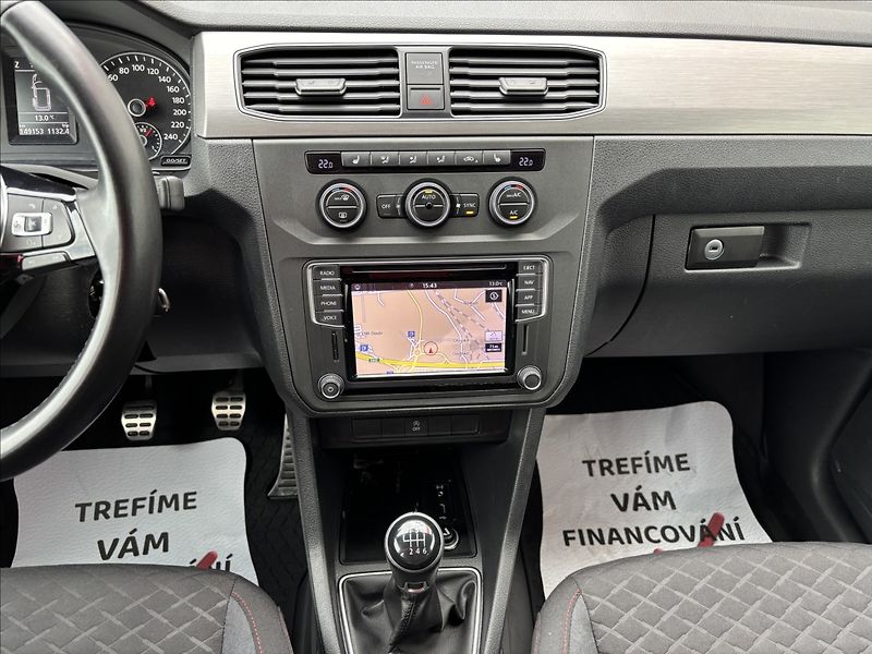 Volkswagen Caddy 1,4 TSi Highline, Navi, Kamera - fotka 8 z 14