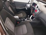 Kia Ceed (2012) 1.6 GDI, Navi, Xenony - náhled 9