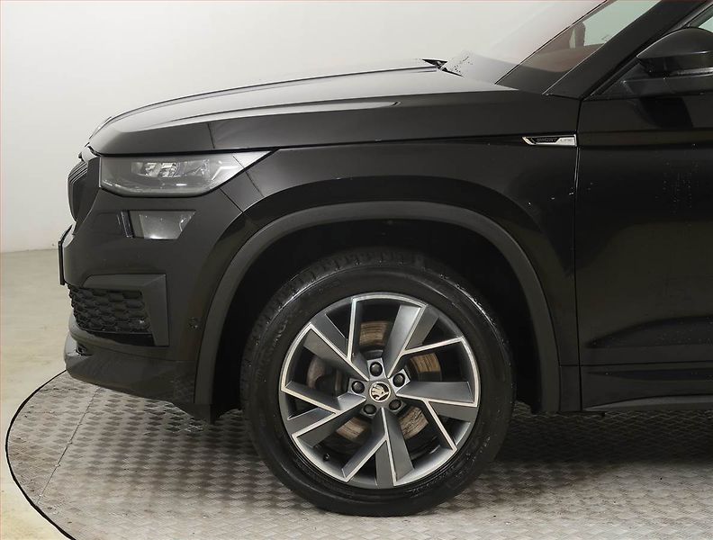 Škoda Kodiaq (2023) Sportline 2.0 TDI - fotka 15 z 27