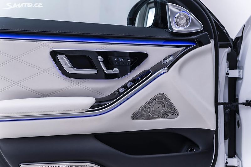 Mercedes-Benz Třídy S 63 L Keramik*TV*4D*Carbon*FULL - fotka 28 z 50