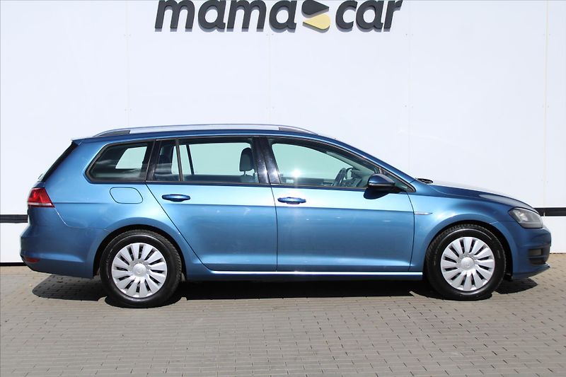 Volkswagen Golf 1.6 TDI 81kW BLUE MOTION ČR - fotka 8 z 23
