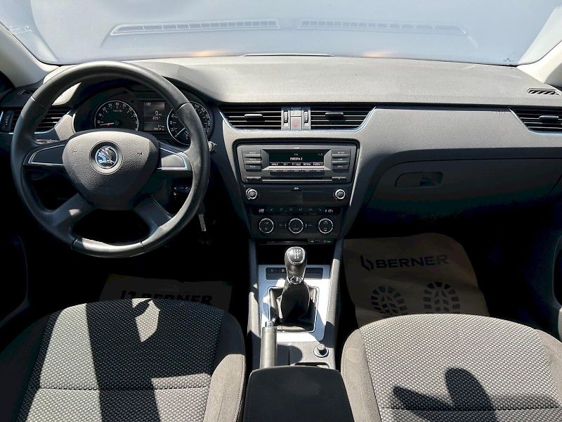 Škoda Octavia (2013) Ambition Plus 1.6 TDI 77 kW - fotka 5 z 24