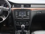 Škoda Superb (2011) Elegance 1.4 TSI, Navi, Xenony - náhled 12