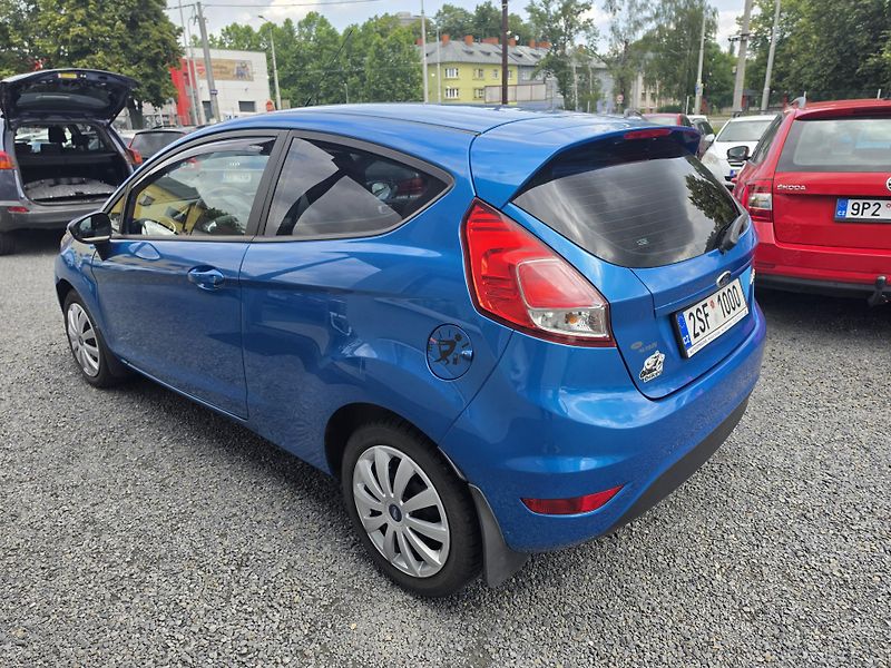 Ford Fiesta 1.2 i  - fotka 4 z 19