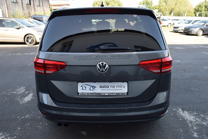 Volkswagen Touran (2017) 1.4TSI 110kw CLBMT NAVI TAŽNÉ - fotka 8 z 48