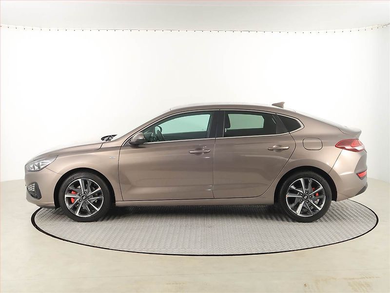 Hyundai i30 (2021) 1.5 T-GDI MHEV, Serv.kniha - fotka 3 z 17