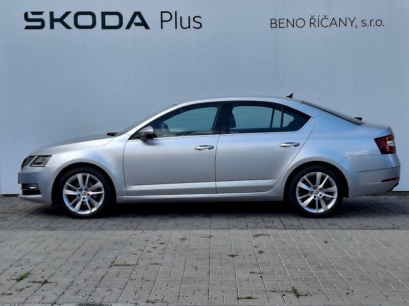 Škoda Octavia (2019) Style DSG 2,0TDi 110kW - fotka 3 z 34