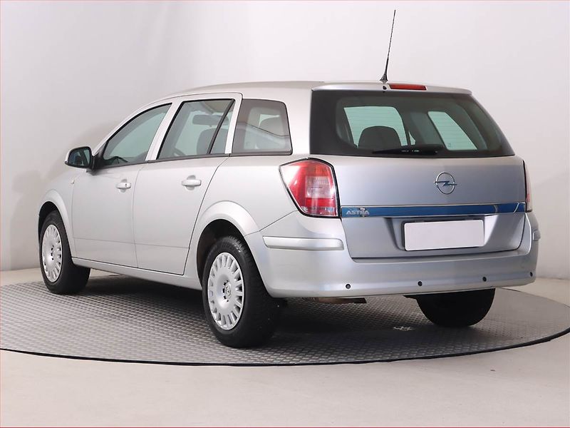 Opel Astra (2012) 1.6 16V, Serv.kniha, po STK - fotka 4 z 15