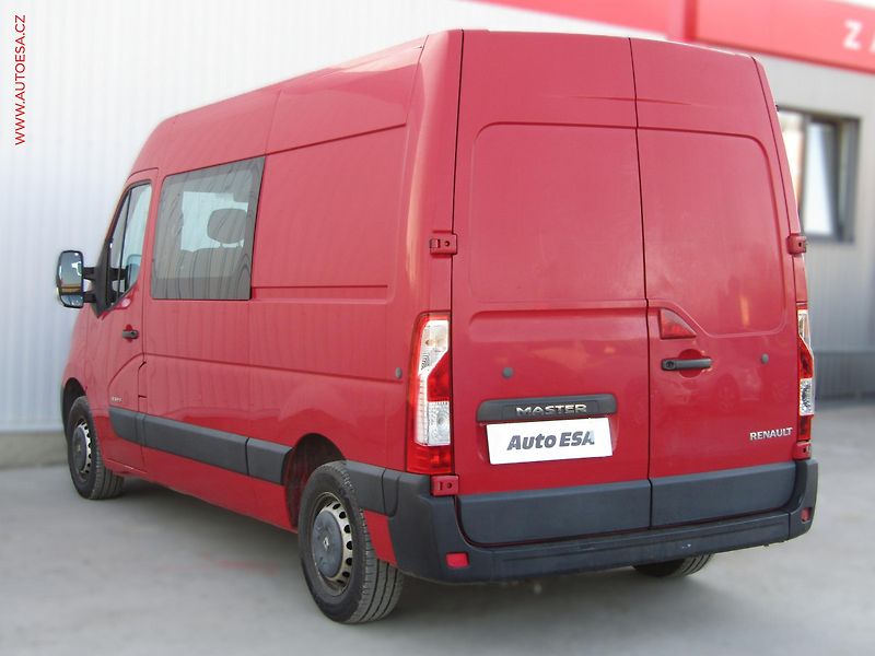 Renault Master (2010) 2.3dCi L2H2 6míst, ČR, AC - fotka 6 z 13