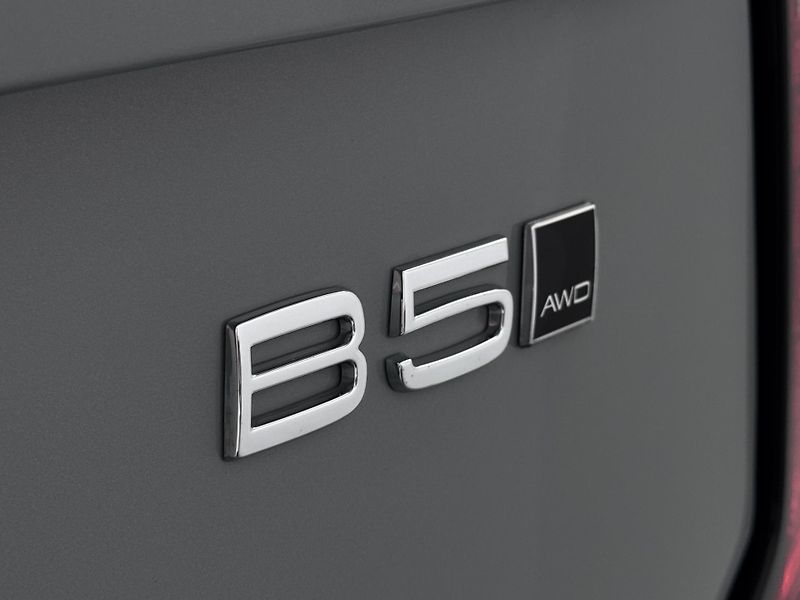 Volvo XC90 B5 AWD CORE CZ 1.maj - fotka 22 z 46