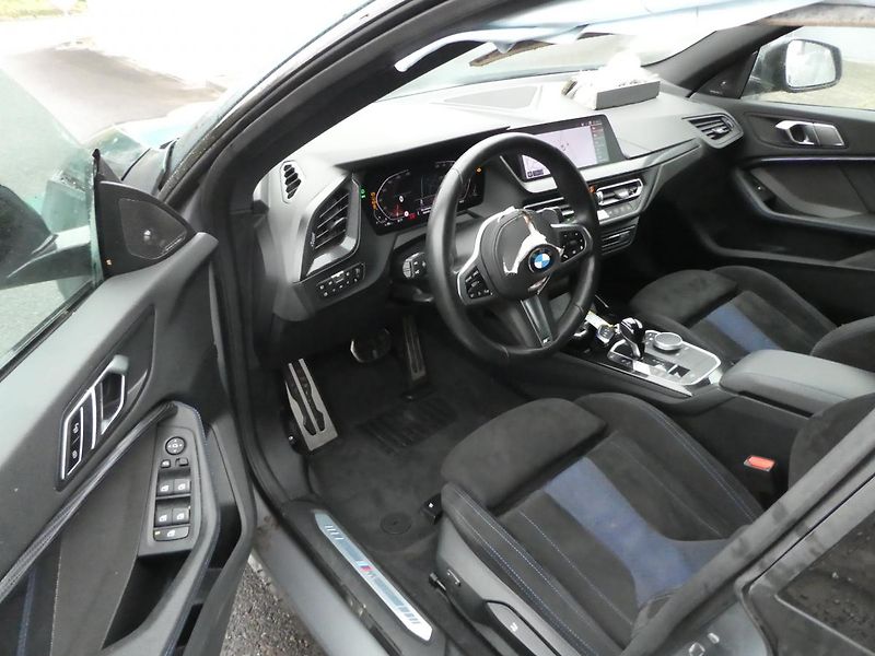 BMW Řada 2 Gran Coupe 220i 131kW MSPORT - fotka 9 z 15