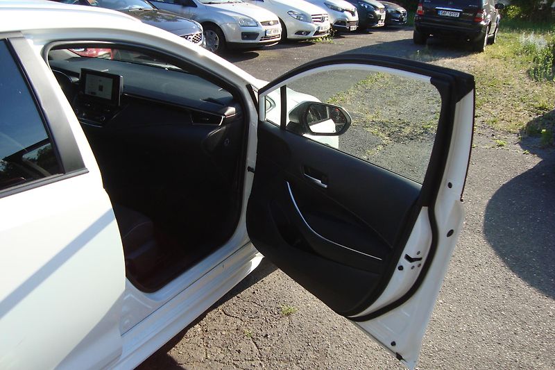Toyota Corolla (2023) 1.8i Hybrid,ČR,1,Maj. - fotka 43 z 78