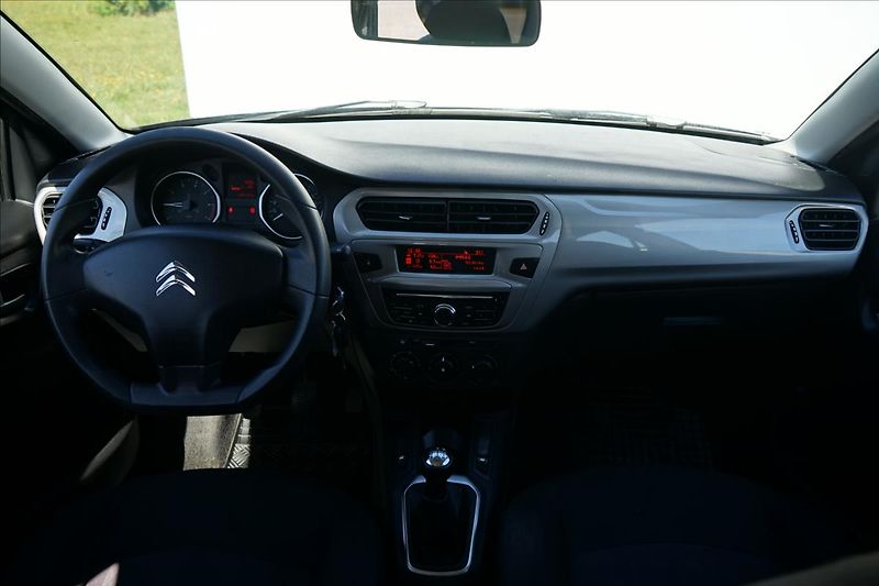 Citroën C-Elysée 1,2 PureTech  Feel - fotka 9 z 22