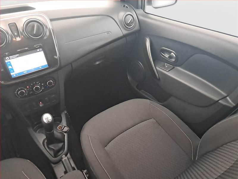 Dacia Sandero (2017) 1.2 16V, Navi - fotka 8 z 16