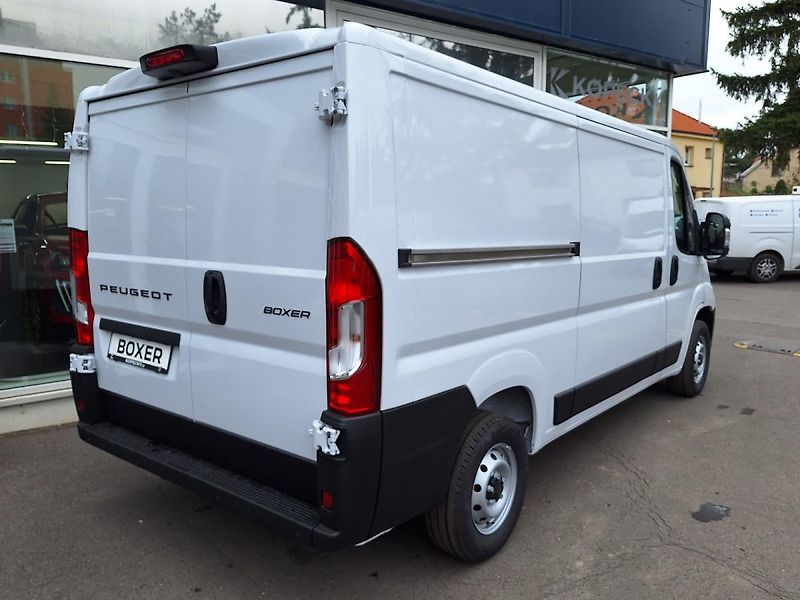 Peugeot Boxer (2026) FG 3000 L2H1 BHDi 120k MAN6 - fotka 6 z 17